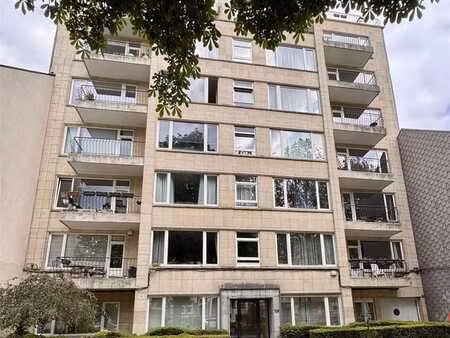 churchill / cavell - ­ studio à rénover