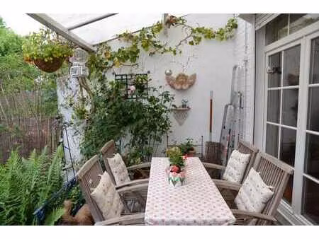 très jolie maison avec jardin pour 1100€/mois