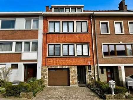 maison unifamiliale: quartier marcel thiry/ école européenne