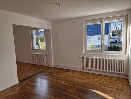 location appartement 4 pièces à saint-brieuc (22000) : à louer 4 pièces / 72m² saint-brieu
