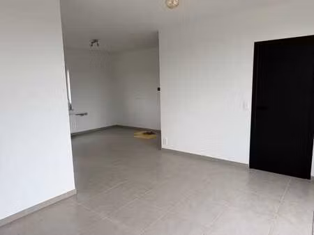 rare - studio en penthouse - intégralement rénové en 05/2026