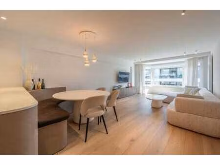 appartement de luxe rénové – diksmuidestraat