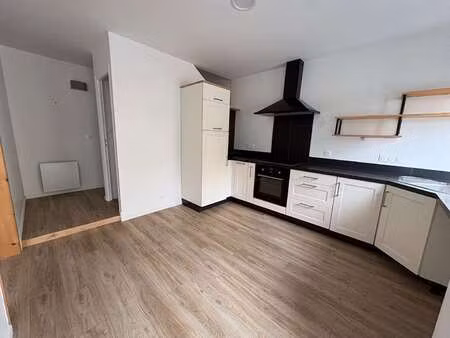 location maison à yffiniac (22120) : à louer / 60m² yffiniac