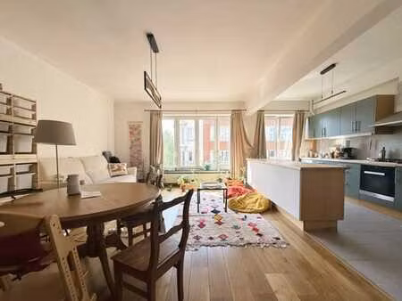 cimetière d'ixelles - appt 1ch +/- 81m² avec petite terrasse