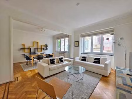quartier louise - appart 1ch. meuble avec balcon et cave