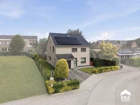 maison familiale entièrement rénovée à hooglede