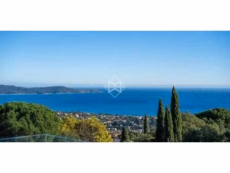 villa avec piscine cavalaire-sur-mer (83)