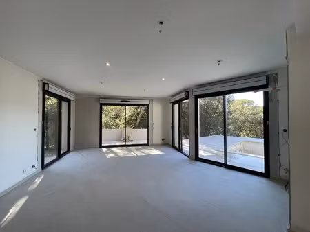 villa de 153 m² restaurée  vue plein sud dominante  au calme