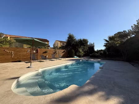 rare - villa de plain pied avec piscine à ste maxime