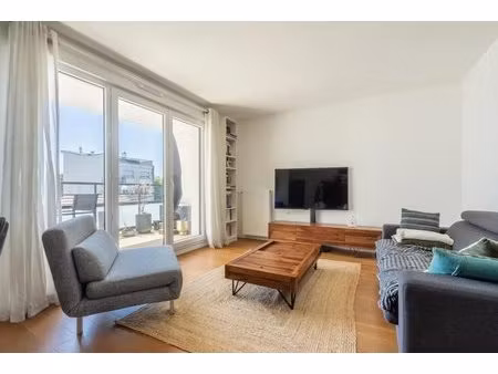 appartement 3 pièces de 66 m² à romainville