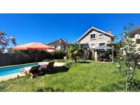 maison t5 de 121 m² à brive-la-gaillarde