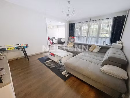 a vendre appartement de 5 pièces de 98 m2 à plaisir