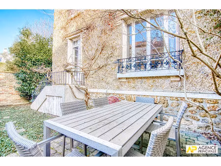 versailles montreuil st-symphorien maison 6 pièces 210 m² au sol avec jardin