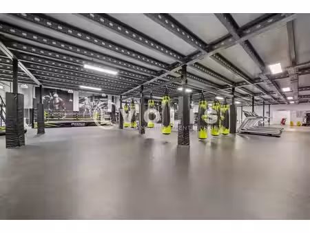 location entrepôt 1888m²