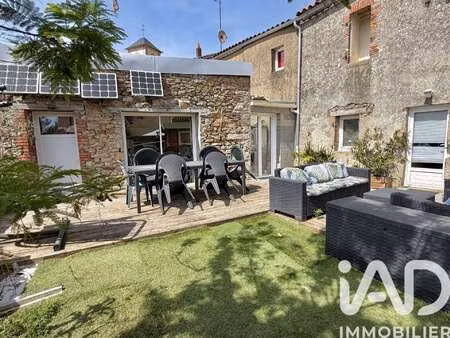 vente maison aux herbiers (85500) : à vendre / 161m² les herbiers