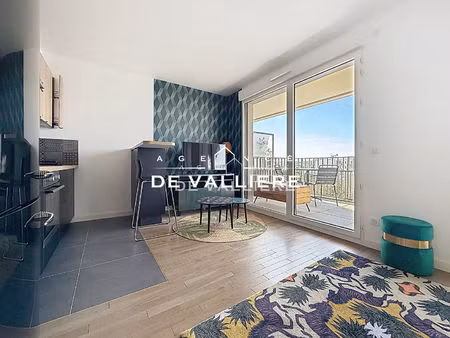 rueil-malmaison quartier de l'arsenal studio aux belles prestations avec balcon et parking