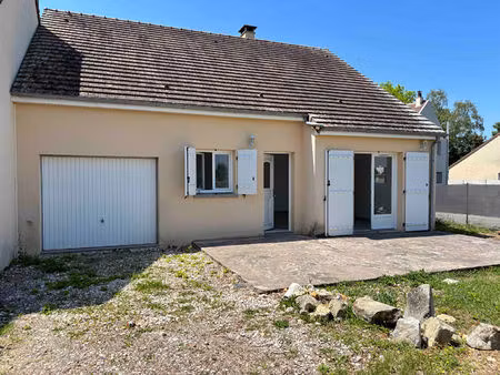 pavillon 3 chambres - garage et terrain clos
