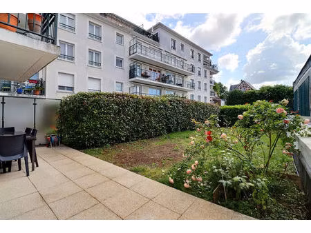 f4 centre ville neuilly plaisance avec jardin et terrasse