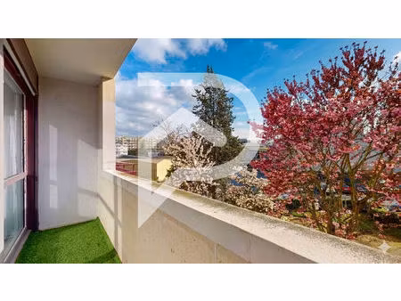 rare sur le secteur - le pecq grand studio de 46m2 balcon  cave  parking  ascenseur  gardi