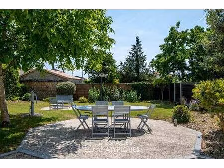 vente maison à chantonnay (85110) : à vendre / 253m² chantonnay