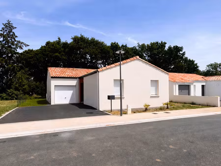 maison récente re 2020 de plain-pied  indépendante et sans v