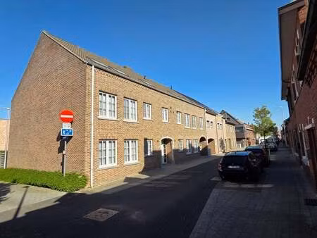 appartement à louer à bree € 825 (loqom) - roosen dirkx | zimmo