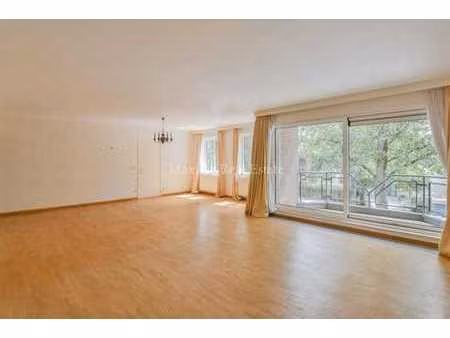stockel - appartement 3 chambres avec terrasse sud et garage