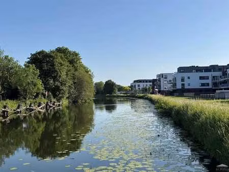 magnifique studio neuf au bord de l'ancien canal