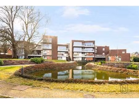 appartements spacieux  grande terrasse  vue jardin et étang