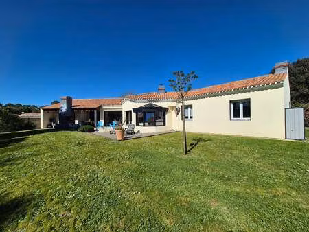 vente maison à saint-hilaire-de-riez (85270) : à vendre / 190m² saint-hilaire-de-riez