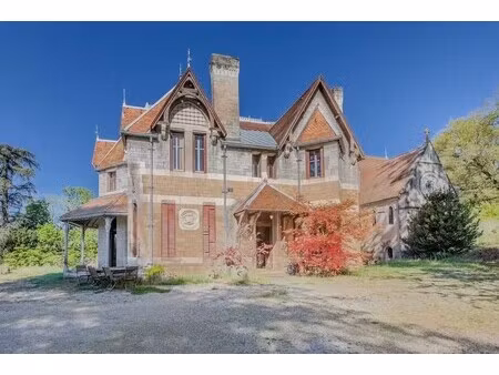 château reyrieux - 16 chambres - 680m²