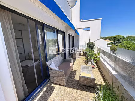 quartier du golf - t3 traversant avec terrasse xxl et lumiere a chaque instant