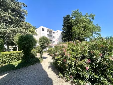 lunel  appartement t4 de 79 m² avec balcon  parking et cave