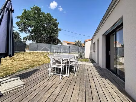 maison en pierre de 174 m² à bressuire