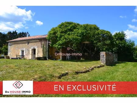 a beaussac en périgord  maison pierre t4  +-75 m² restaurée et rénovée en 2020  terrain +-