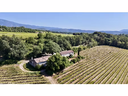 propriété avec 2 appartements au coeur de la nature