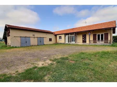en exclusivité chez laforêt saint-sever ! maison de plain-pied de 106 m² sur plus de 6 200