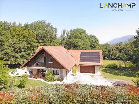 superbe villa dans cadre privilégié et recherché