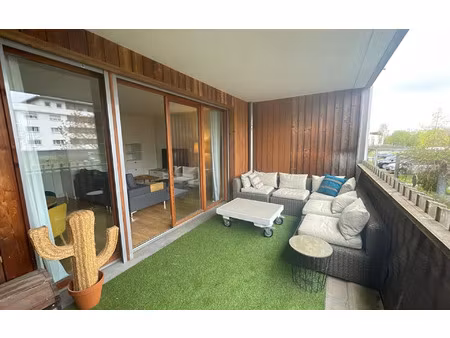 location appartement  m² t-2 à bruges  973 €