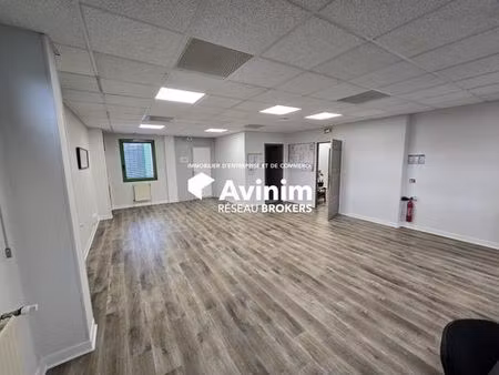 bureau de prestige de 179 m2 en location - domont  france