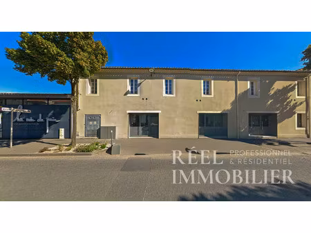 location commerce 3 pièces 185 m² à auch (32000)