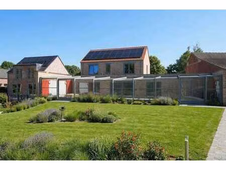 villa exclusive avec wellness  habitation et vue sur étang