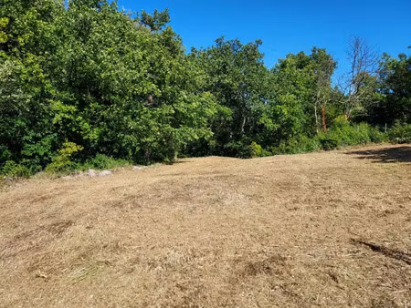 vente terrain 2107 m² à saint-maximin-la-sainte-baume (83470)  180 000 €