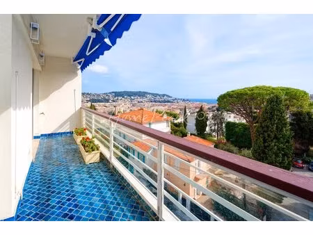 4 pieces 100 m² terrasse garage vue mer