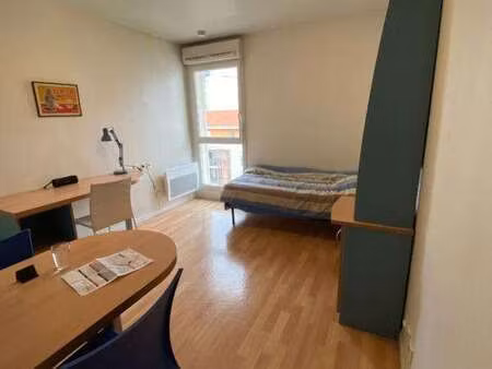 location appartement t1 à la roche-sur-yon zad - zi nord (85000) : à louer t1 / 20m² la ro