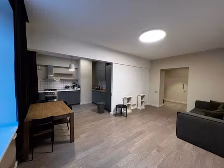 location meublée appartement 1 pièce 24 m² à paris 17ème (75017)  646 €