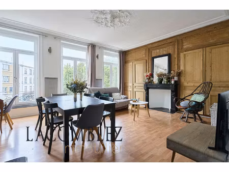 lille centre-magnifique appartement baigné de soleil à saisi