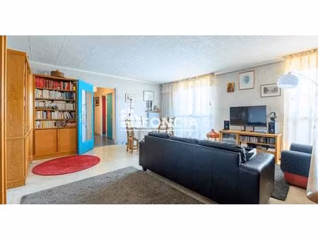 exclusivité – appartement 5 pièces de plus de 100 m²