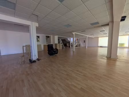 local commercial