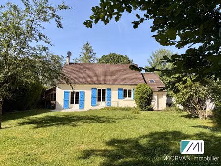 charmante maison sur grand terrain arbore